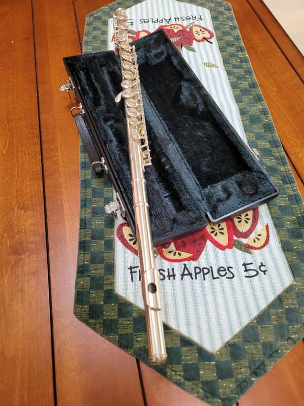 Yamaha YFL-221
