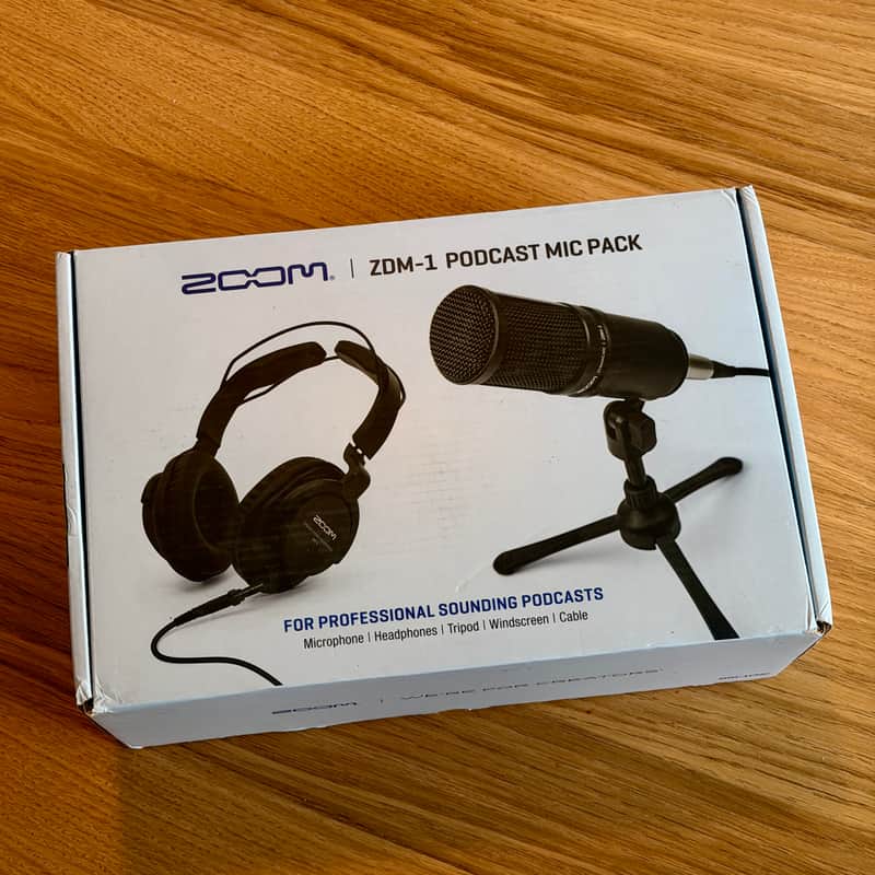 Zoom ZDM-1 Podcast Mic Set