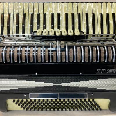 SILVIO SOPRANI 3-REED ACCORDION #CCBSS4232-7 image 1