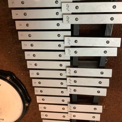 Ludwig M652RBR Bell 2.5 octave & Practice Pad Kit W Rolling Bag image 2