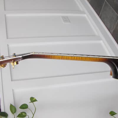 Guild Artist Award American Patriarch Series Archtop Guitar 2014 Sunburst image 7