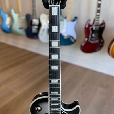 Epiphone Les Paul Custom 2021 - Present Silverburst image 3