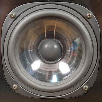 Vienna Acoustics Maestro Center Speaker in Piano Black #2 of 2 In Stock image 9