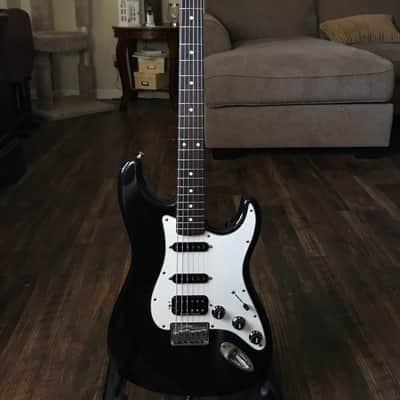 Fender Subsonic Baritone Stratocaster image 2