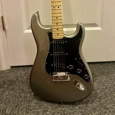 SHARP! Fender American DELUXE Stratocaster Electric Guitar Tungsten MAPLE Neck + Deluxe TSA Case. Tuxedo style. image 6
