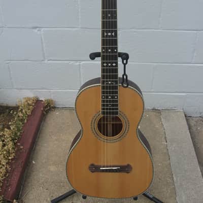 Washburn R315 KK Parlor Acoustic Guitar W Factory Case Natural image 7