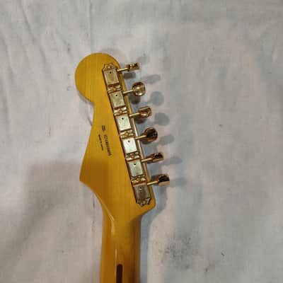 Fender MIJ Limited Edition Traditional '50s Stratocaster FSR w/ Gold Hardware image 13