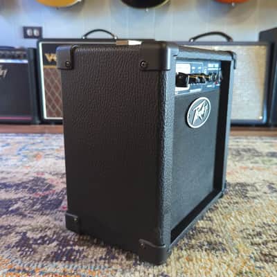 Peavey Max126 - 10-watt - Bass Combo Practice Amp image 2