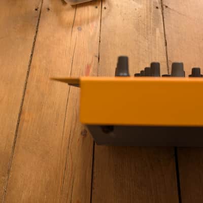 Waldorf Microwave XT Rackmount Wavetable Synthesizer 1998 - Orange image 11