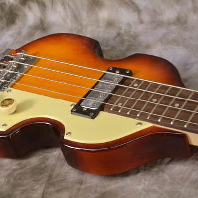 Hofner Contemporary Series Shorty Violin Bass - Burst Finish image 6