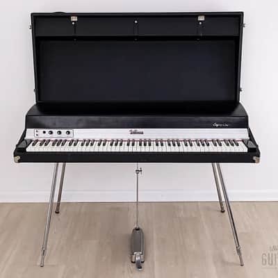 Fender Rhodes Suitcase Piano 88-Key Electric Piano 1972 - 1974 - Black Rounded Top image 3