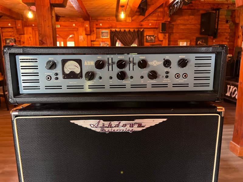 Ashdown ABM 900 EVO III 15th anniversary with Ashdown 8x10 cabinet image 1
