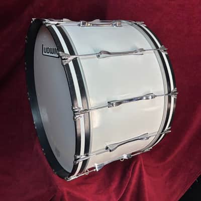 Ludwig Classic Maple 26” Marching Bass Drum 26” x 14” - White image 14
