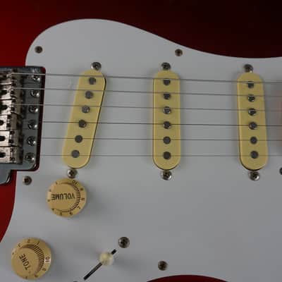 Fender Japan ST57-500 Stratocaster 1989 Candy Apple Red image 11