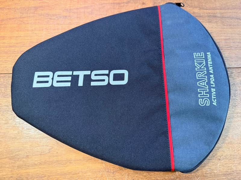 Betso Sharkie Active LPDA UHF Antennas - Matched Pair with Padded Cases - 470-850 MHz image 1