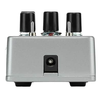 Electro-Harmonix LPB-3 Linear Power Booster and EQ Pedal with Selectable Buffered and True Bypass image 4