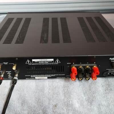AudioSource AMP Model Four amplifier in very good condition - 1990's image 3