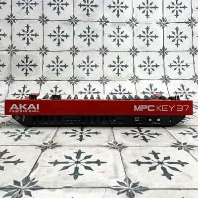 Akai MPC Key 37 Standalone Workstation Synthesizer image 3