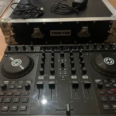 Native Instruments Traktor Kontrol S4 MK1 + Original Traktor Flight Case image 5