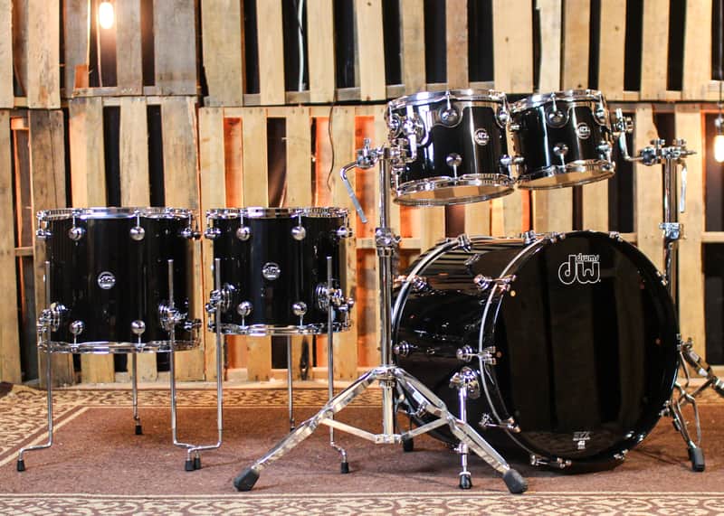 DW Performance Piano Black Lacquer 5pc Drum Set - 18x22, 8x10, 9x12, 12x14, 14x16 image 1