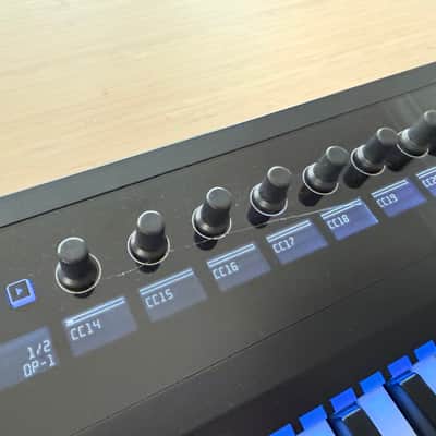 Native Instruments Komplete Kontrol S61 Mk1 image 2