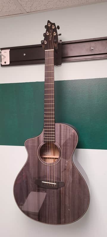 Breedlove Left handed oregon Concert - Stormy night image 1