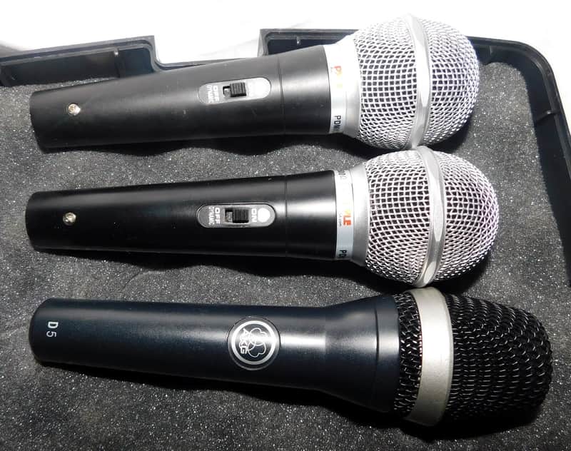 AKG D5 Standard Dynamic Vocal Microphone with 2 pyle mics in case image 1