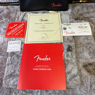 Fender Limited Edition American Showcase Stratocaster HSS 2021 - Sky Burst Metallic image 8