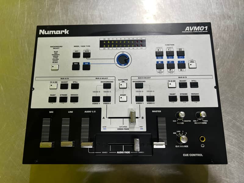 Numark AVM01