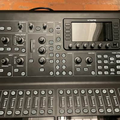 Midas M32R LIVE Digital Mixing Console 2018 - Present - Black image 3