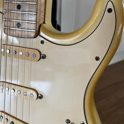 Fender Stratocaster with Maple Fretboard 1978 - 1979 - Olympic White image 4