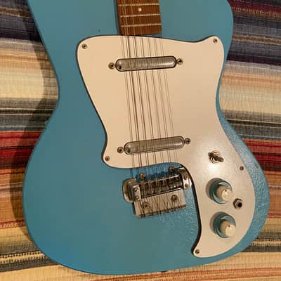 Danelectro Hawk 2N-12, 12 String 1967 - 1969 - Blue / Turquoise image 2