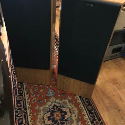 Fisher STV-9115 Home Stereo Speakers image 1