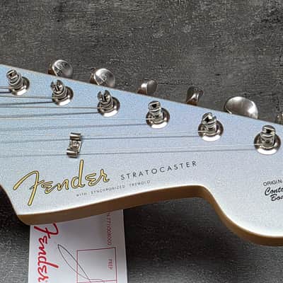 Fender H.E.R. Stratocaster BRAND NEW Limited Edition Artist Signature Custom Chrome Glow Anodized Aluminum 60s Vintage Spec Noiseless Pickups HER Strat Color Change Flip Flop Paint Guitar image 3