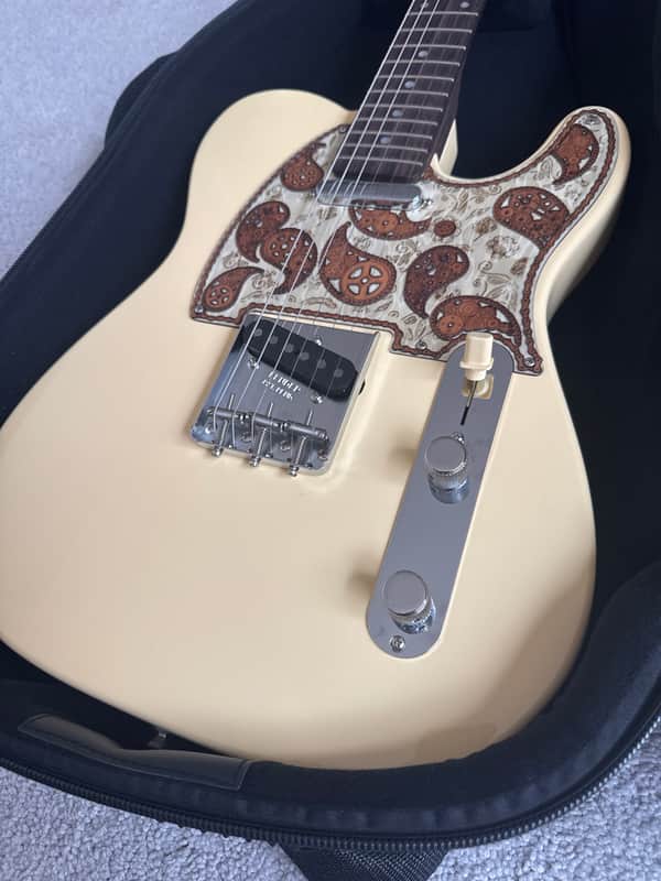 Fender American Performer telecaster Vintage White image 1