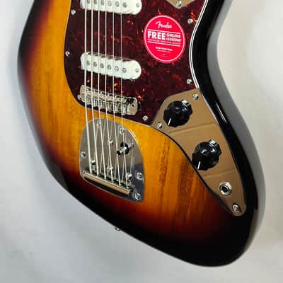 Squier Classic Vibe Bass VI, Laurel Fingerboard, 3-Color Sunburst image 3