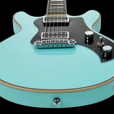 Hagstrom Megin Aged Sky Blue w/Case image 3