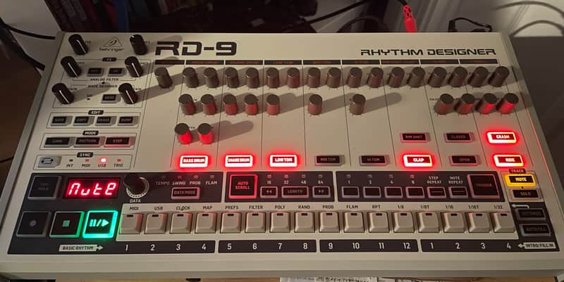Behringer RD-9 Rhythm Designer - December 2021 virtually new image 1