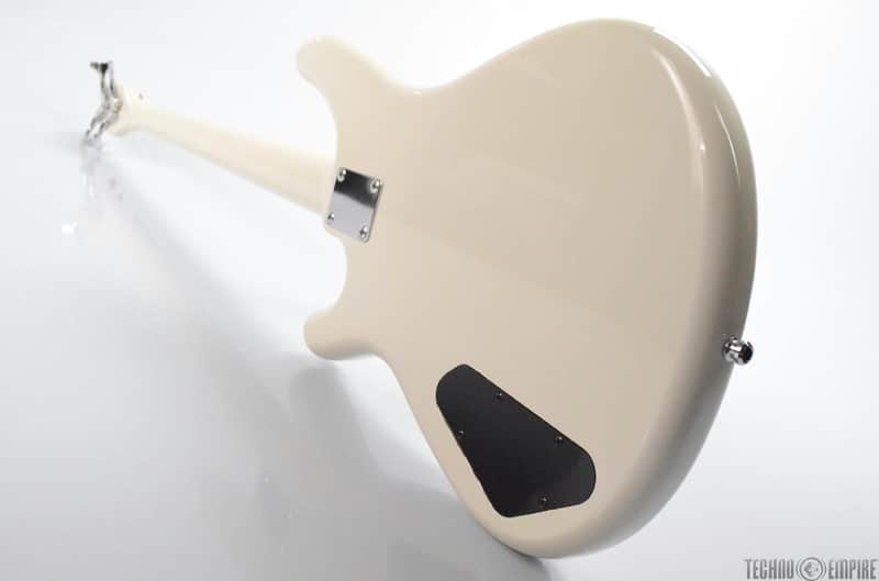 Yamaha Motion B MB-II White Electric Bass Guitar w/ Hard Case