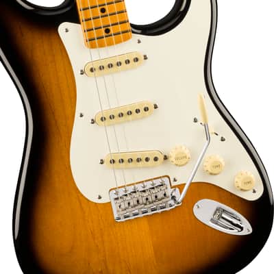 Fender Eric Johnson Stratocaster Maple FB 2-Color Sunburst with Case image 3