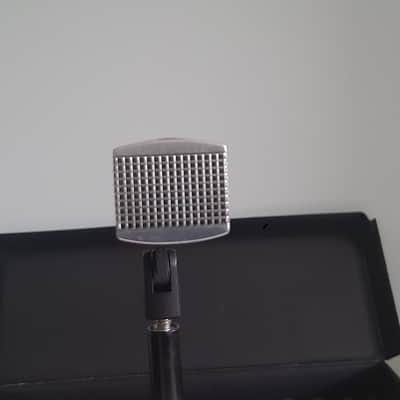 Immagine Sennheiser MD 441U Supercardioid Dynamic Microphone 1971 - Present - Black - 5