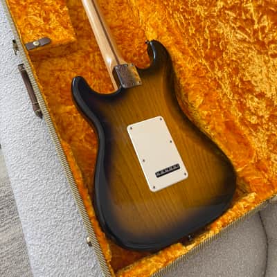 2004 Fender 50th Anniversary American Series Stratocaster • Sienna Sunburst Ash • MINT Case Queen • OHSC + Case Candy image 9