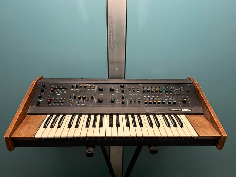 Korg 800 DV