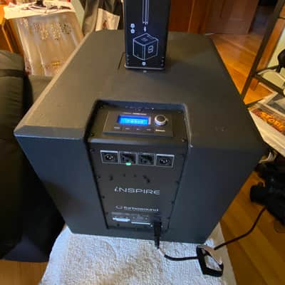 Turbosound iP2000 iNSPIRE Powered Column Speaker with Subwoofer 2010s - Black image 2