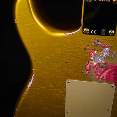 Fender Custom Shop 1962 Stratocaster w/ Gold Hardware Heavy Relic- Frost Gold / Pink Paisley 2024 (R139235) image 17