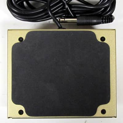 N.O.S. Behringer FS112B 2-Button Bass Amp Footswitch #3 VGC image 2
