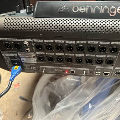 Behringer X32 digital mixer image 4