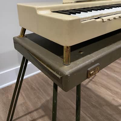 Hohner Organa 9807 1961 - White image 2