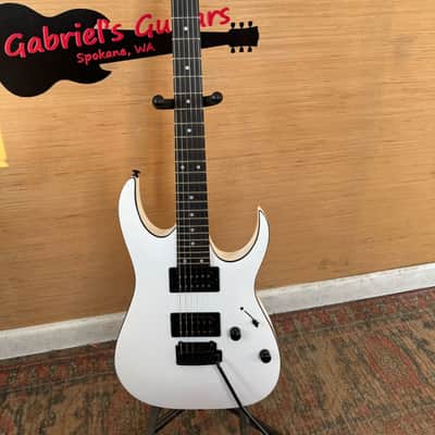 Ibanez GIO GRGA120-WH - White image 2