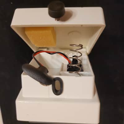 2000 Boss TU-2 Chromatic Tuner (Pink Label) Made in Taiwan - Vintage TU2 image 10